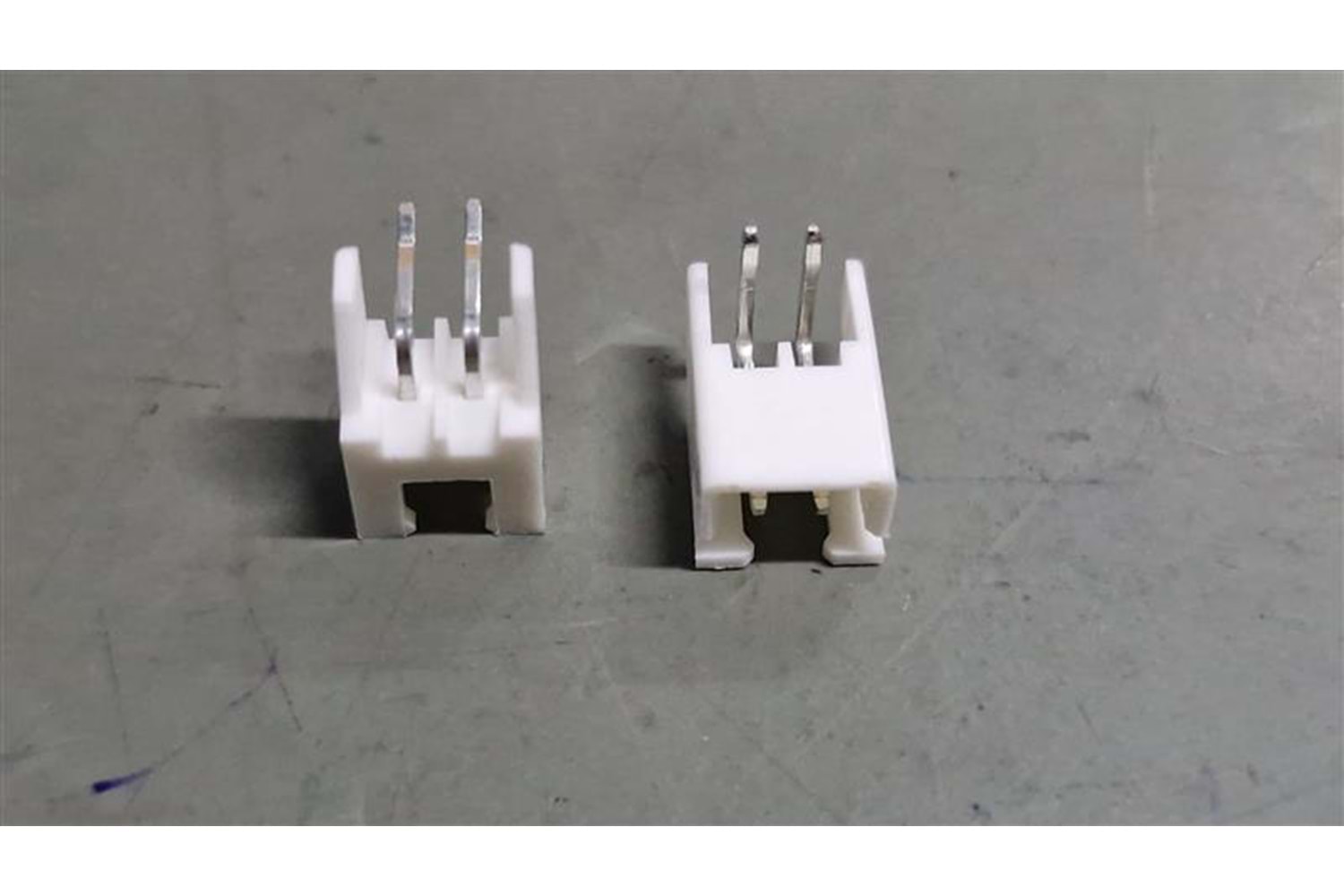 CONN 2P 2.50MM 90* WHITE TIN MALE THT