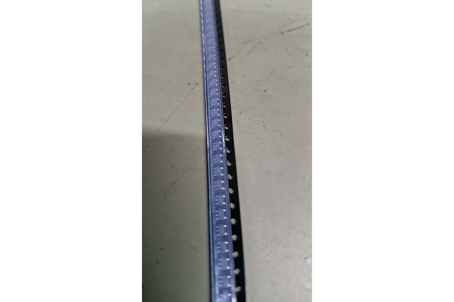 MCU 2KBIT I2C SOT23-5 SMD