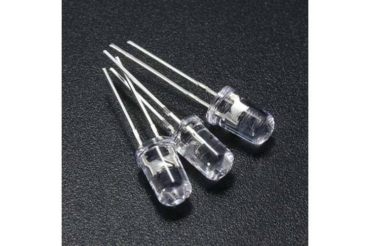 LED BLUE 5mm TRANSPARENT ROUND TYPE THT