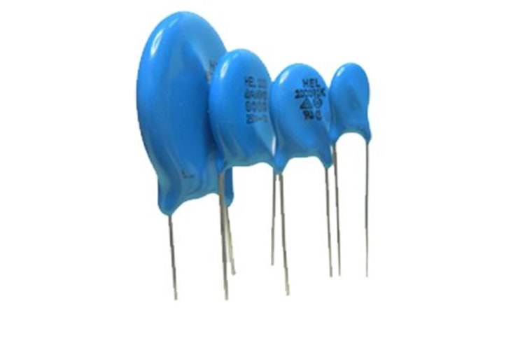VARISTOR 30V 7mm THT