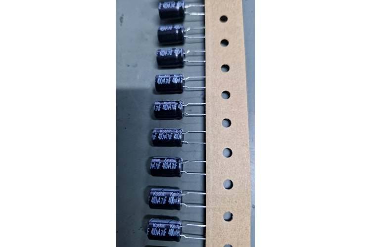 CAP EL 4u7 400V 8x12.5 5MM 105°C LOW ESR TB THT