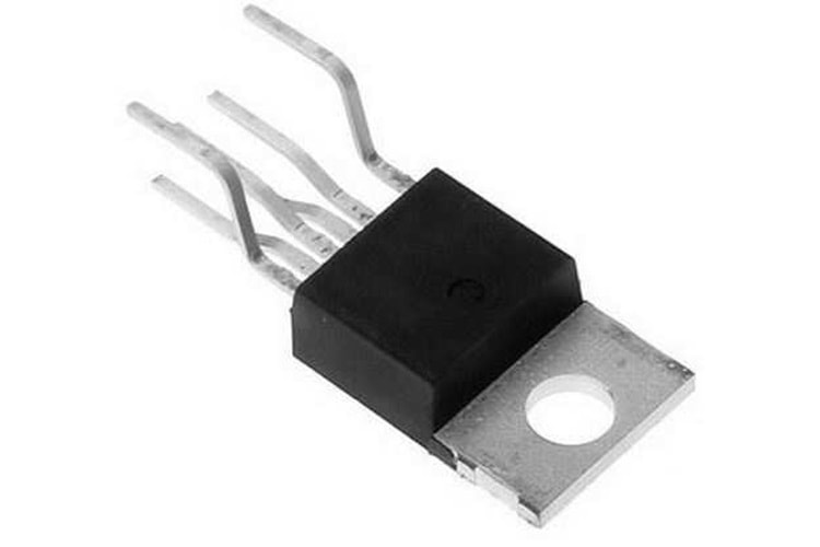 IC-250 OFFLINE SWIT UVLO HV TO220 THT