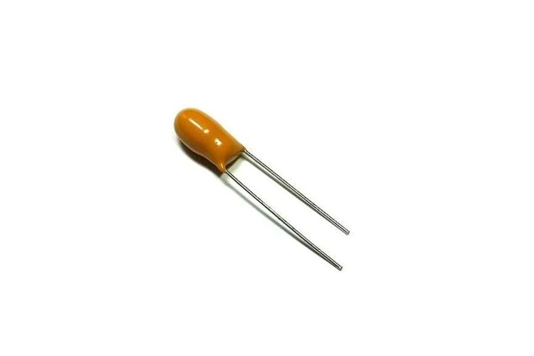CAP -TANTAL 4.7uF 35V Radial M ±20% R=2.5 THT