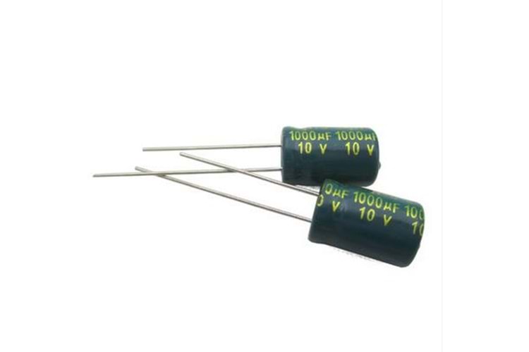 CAP EL 1000uF 10V 7.5X12 5mm 105C THT
