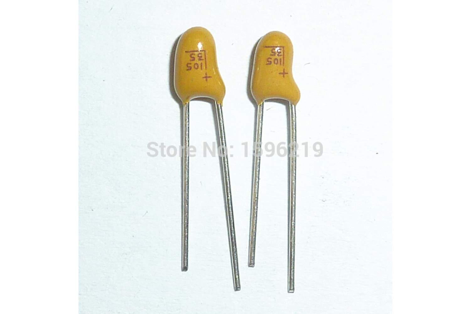 CAP TANTAL 1uF 35V THT
