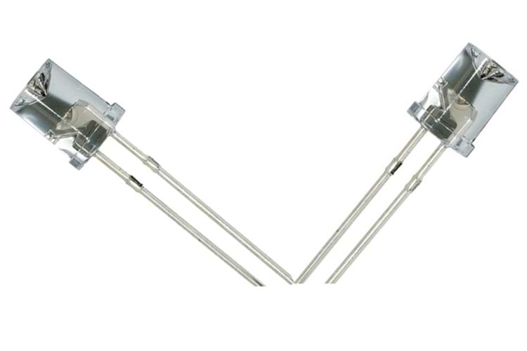 LED RED 5mm TRANSPARENT (CUT) FLAT THT