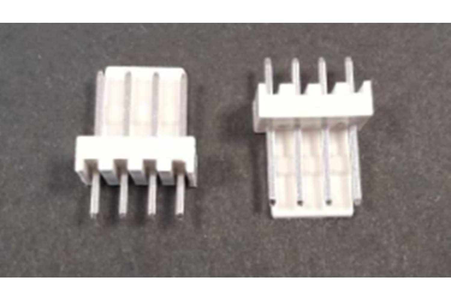 CONN 4PIN 2.54mm 180°MALE WHITE THT