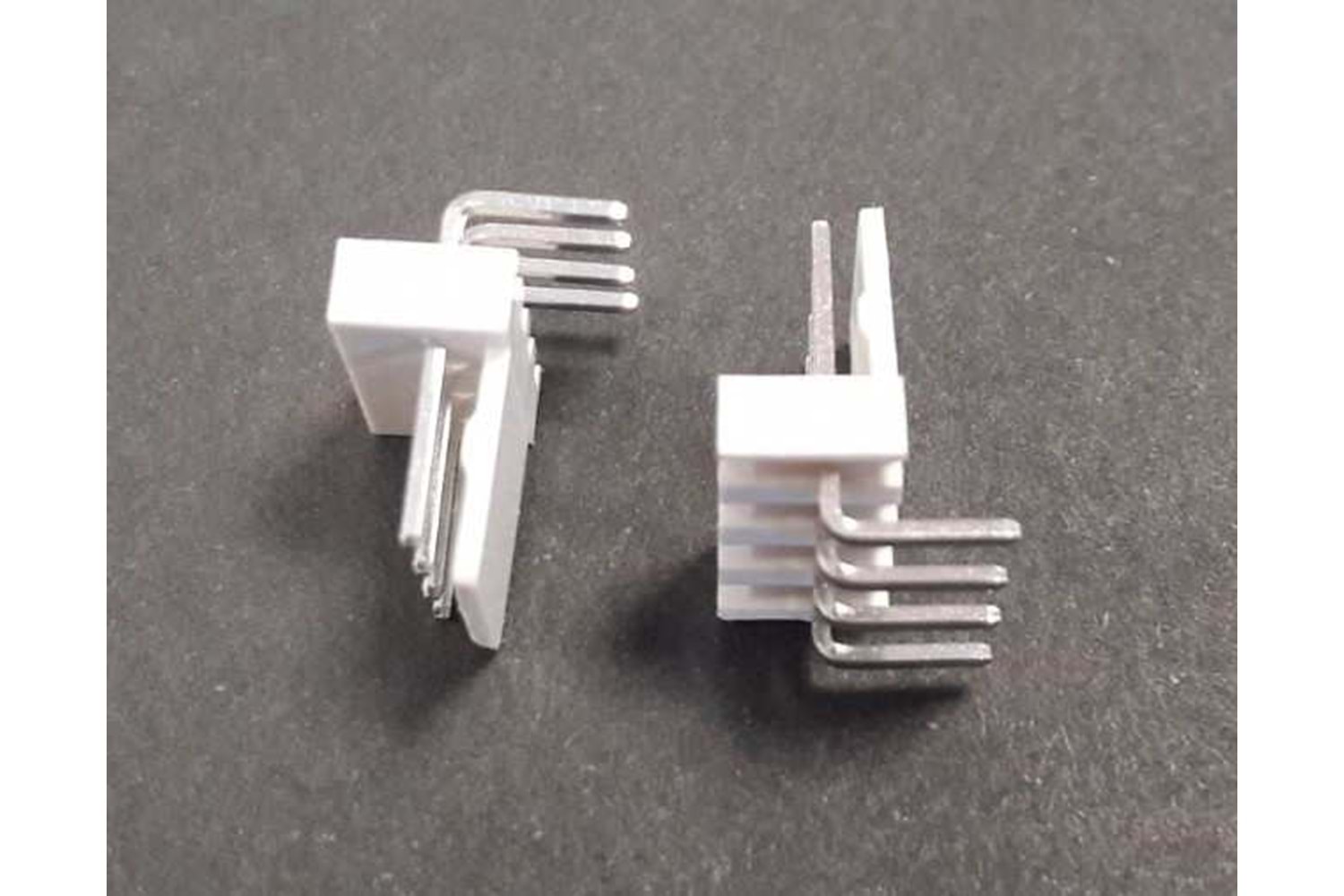 CONN 4P 2.54MM 90* MALE IVORY THT