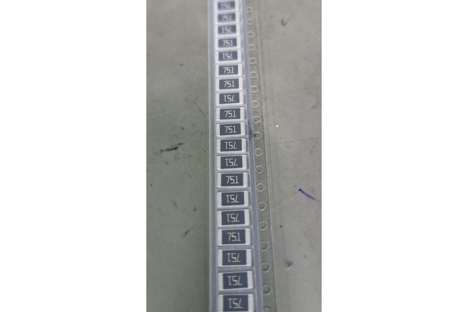 RES 750R 2512 5% 1W SMD