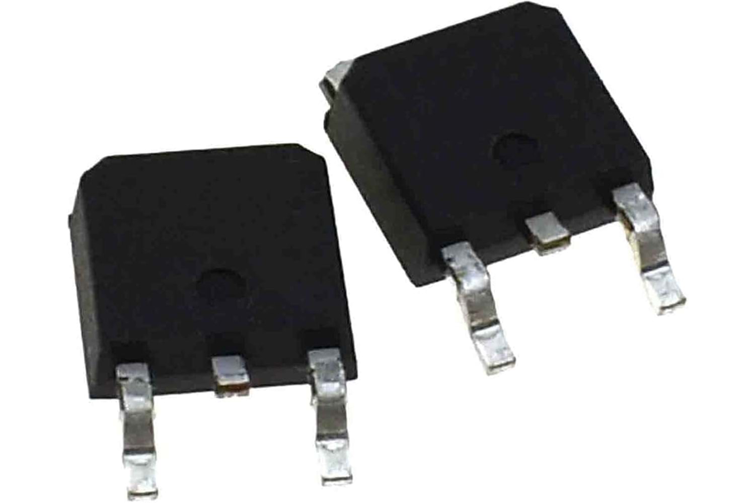 MOSFET N-CH 525V 4.4A DPAK SMD